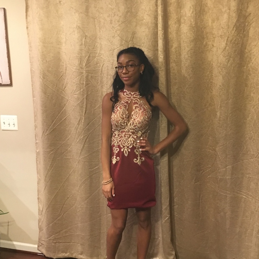 Cocktail dress in burgundy and gold lace 💐💐Spring sale